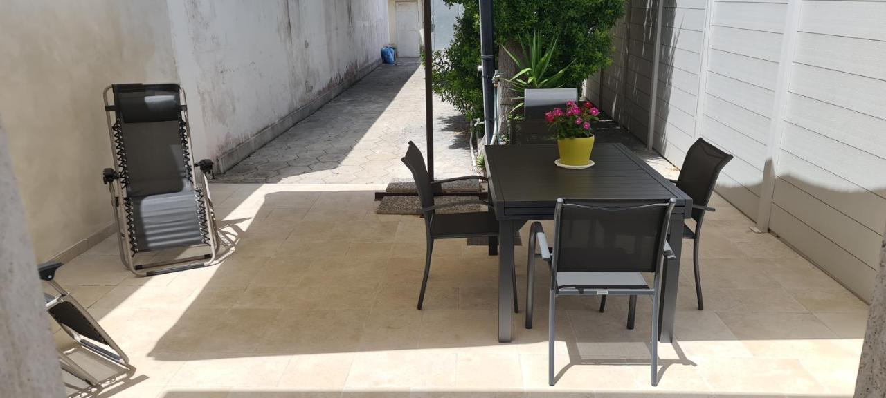 Villa Torre Dell'Orso Centro - Villino Vista Mare Con Ampio Giardino Extérieur photo